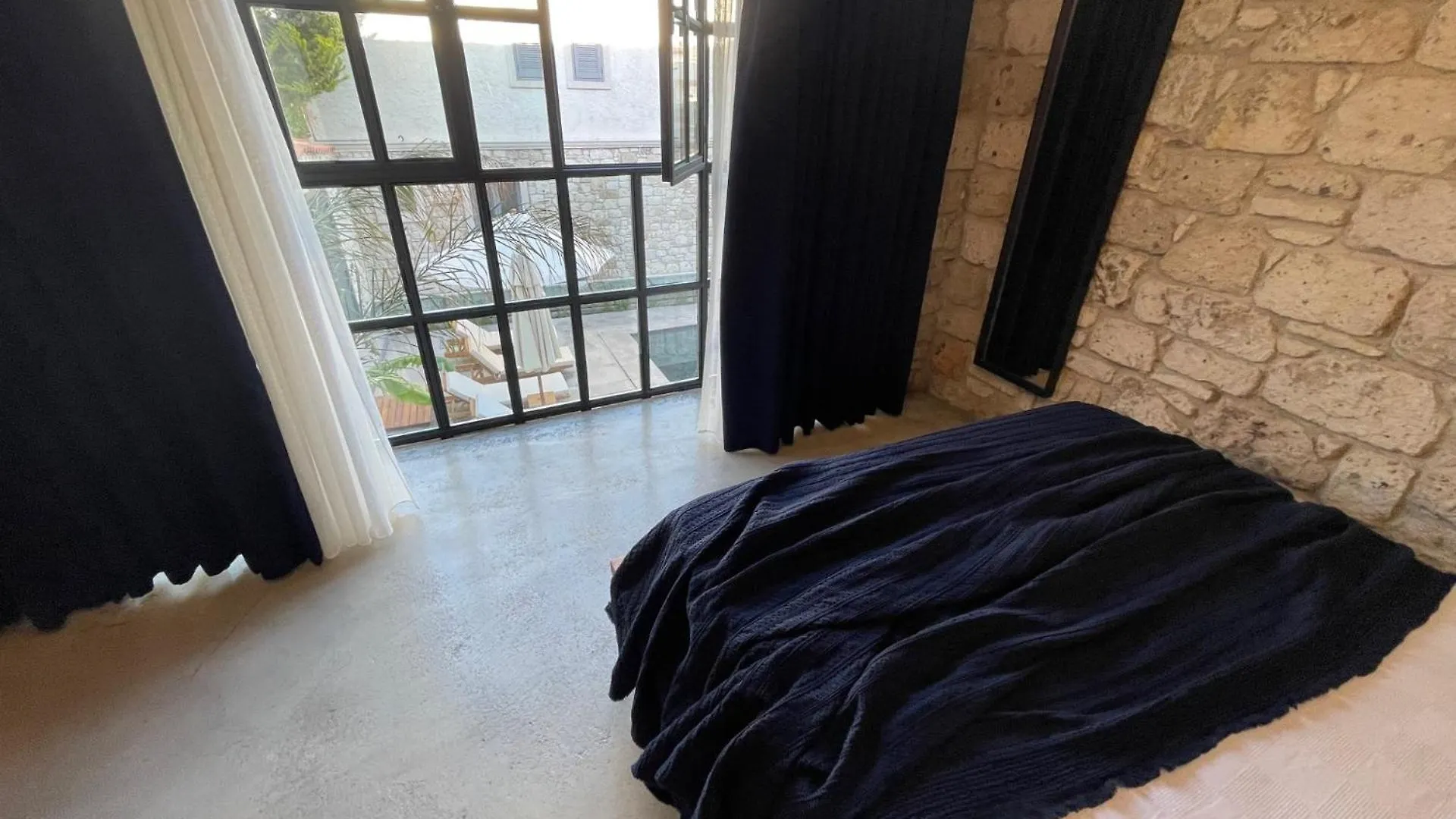 Rhea Alacati Boutique Hotel