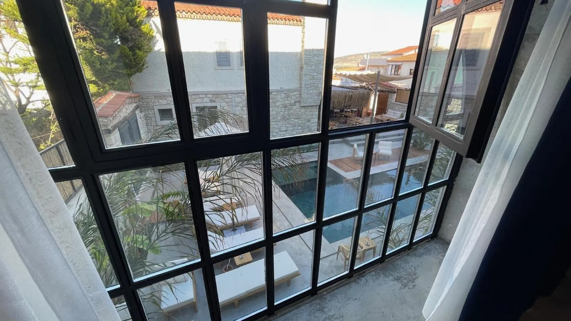 Rhea Alacati Boutique Hotel